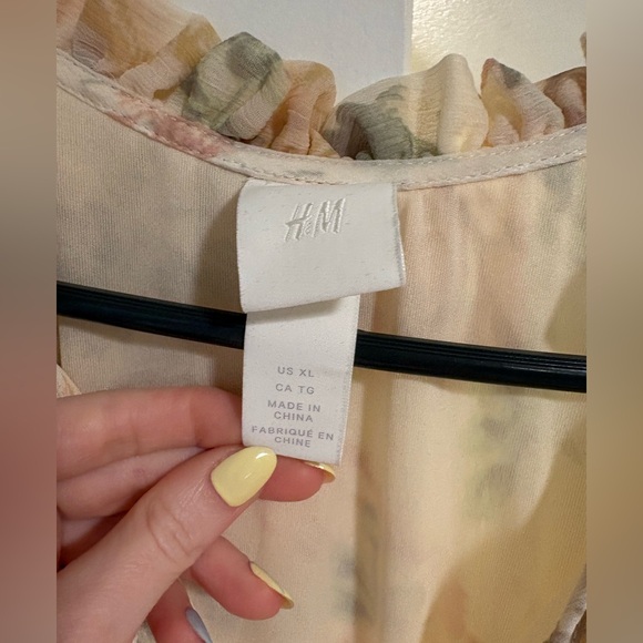 Floral BabyDoll Dress with Ruffle Sleeves Neutral Size XL Spring Easter - Picture 4 of 6